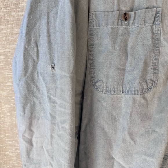 Light Blue Button-Up Shirt Field N’ Forest Size 2XL - Picture 5 of 7